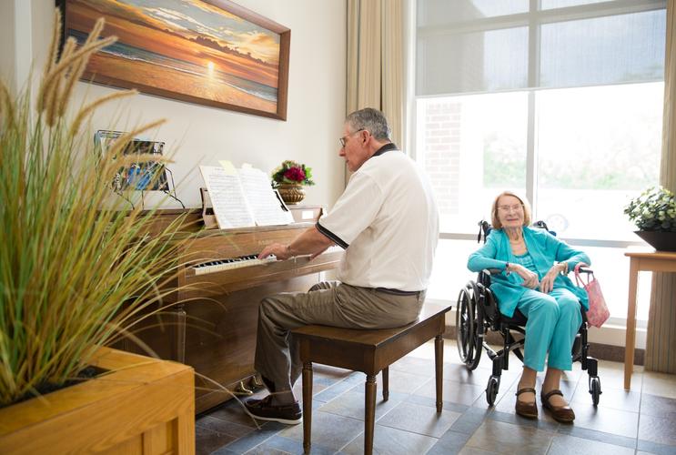 Bow View Manor Launches Innovative Toe Tappers Program